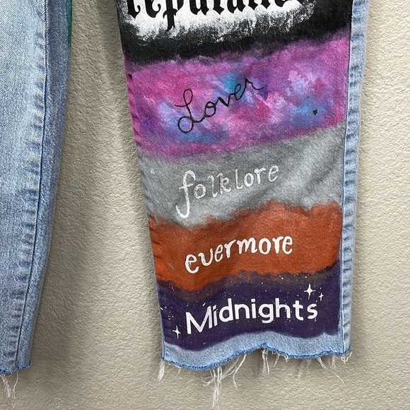 Universal Thread DIY Taylor Swift Eras Tour High Rise Wide Leg Jeans Sz 00 - Picture 6 of 15